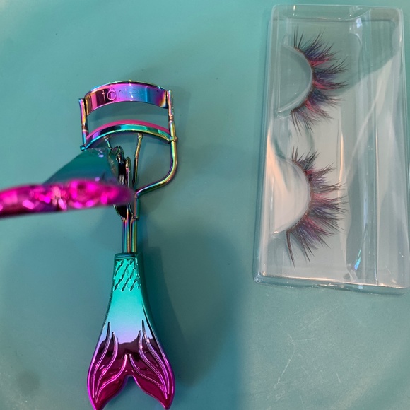 NEVER USED Special Edition Tarte Mermaid-themed Eyelash Curler & False Lashes - Picture 5 of 9